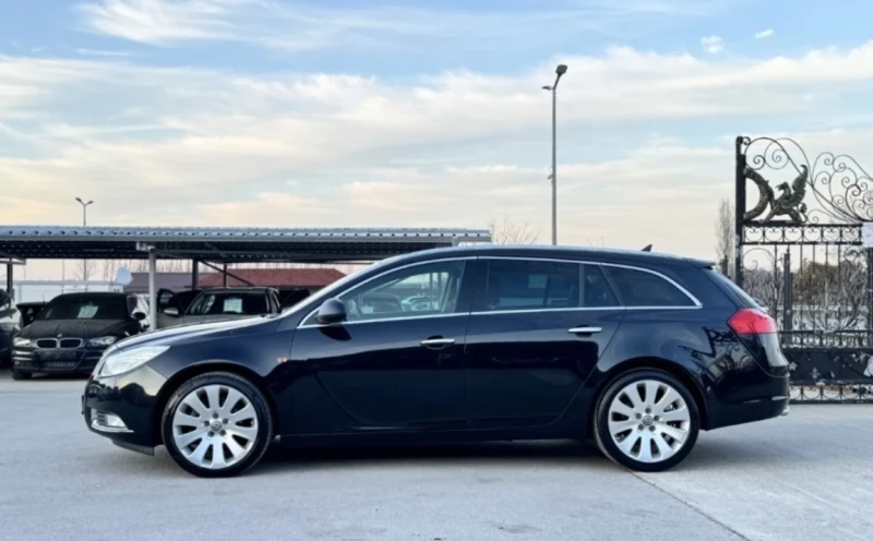 Opel Insignia 2.0CDTI АВТОМАТ ИТАЛИЯ, снимка 2 - Автомобили и джипове - 52770666