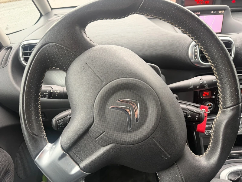 Citroen C3 Picasso Exclusive 1.2Pure Tech 110k.c., снимка 14 - Автомобили и джипове - 52891965