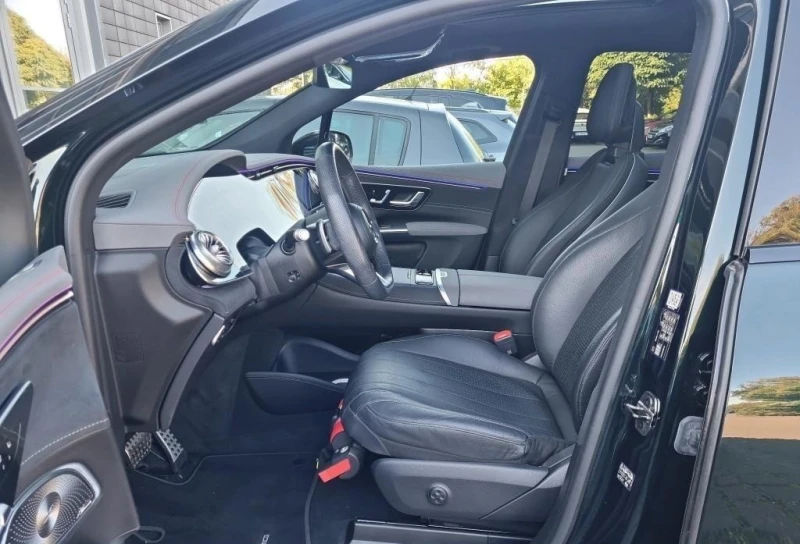 Mercedes-Benz EQS 580 SUV/AMG/4-MATIC/HYPERSCREEN/BURM/PANO/HEAD UP/, снимка 4 - Автомобили и джипове - 53004086