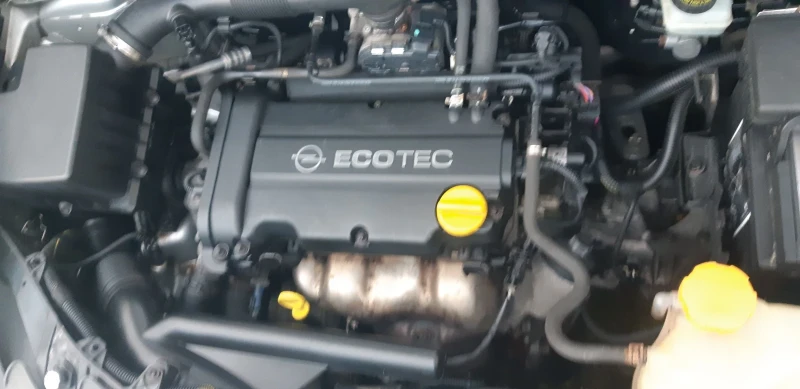 Opel Corsa 1.4-90 кс-Бензин, снимка 11 - Автомобили и джипове - 53101109
