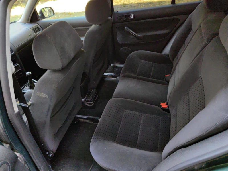 VW Golf VW Golf 4 1.6 SR 101к.с, снимка 10 - Автомобили и джипове - 53169701