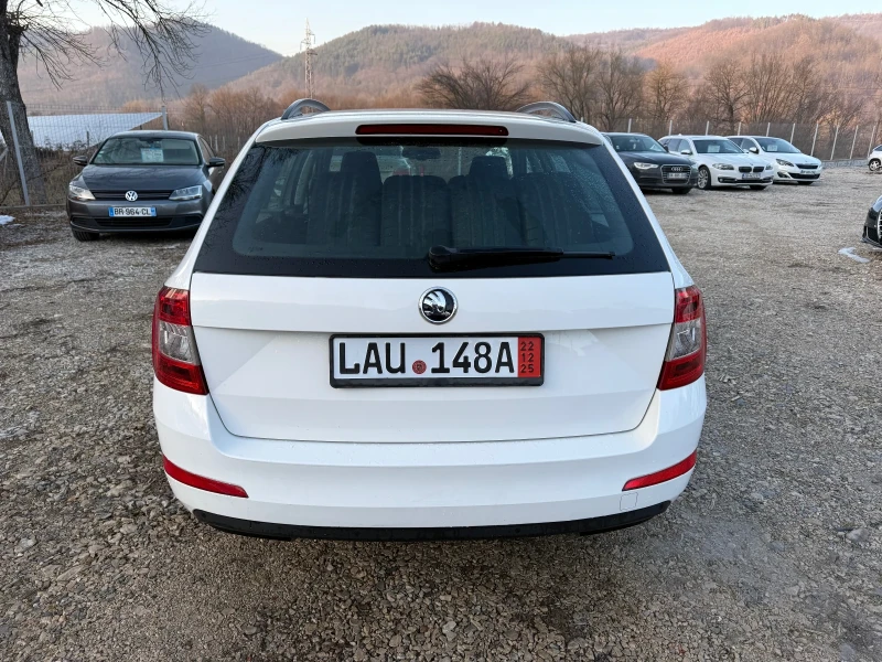 Skoda Octavia 1.6TDI, снимка 9 - Автомобили и джипове - 53205835