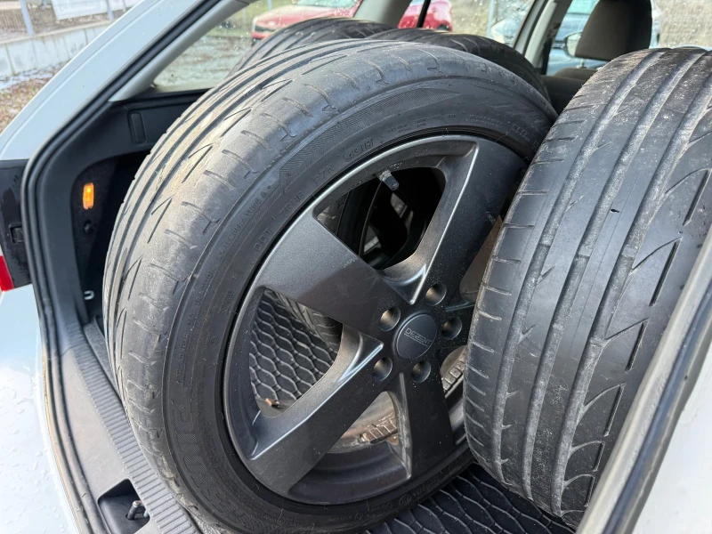 Skoda Octavia 1.6TDI, снимка 14 - Автомобили и джипове - 53205835