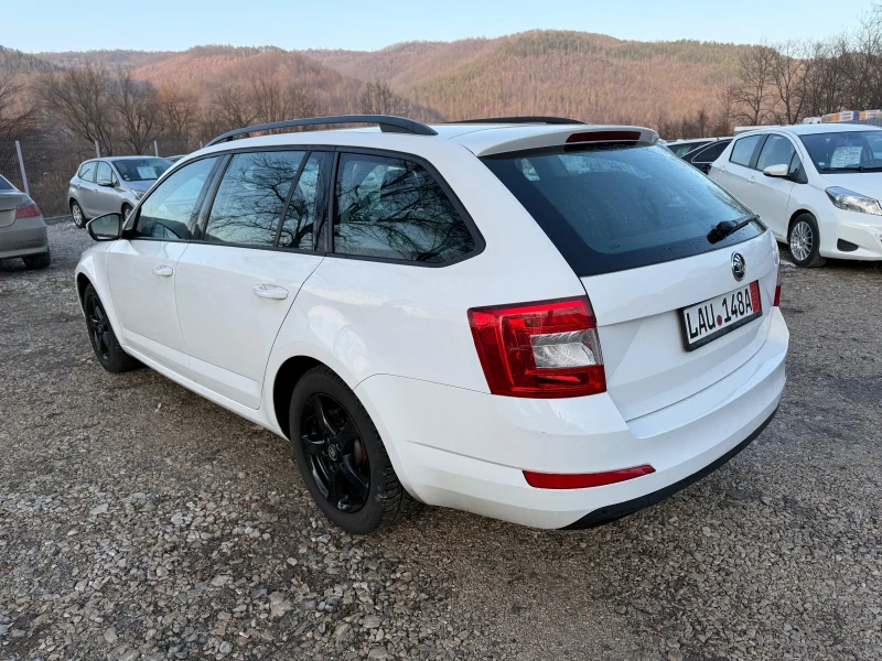 Skoda Octavia 1.6TDI, снимка 8 - Автомобили и джипове - 53205835