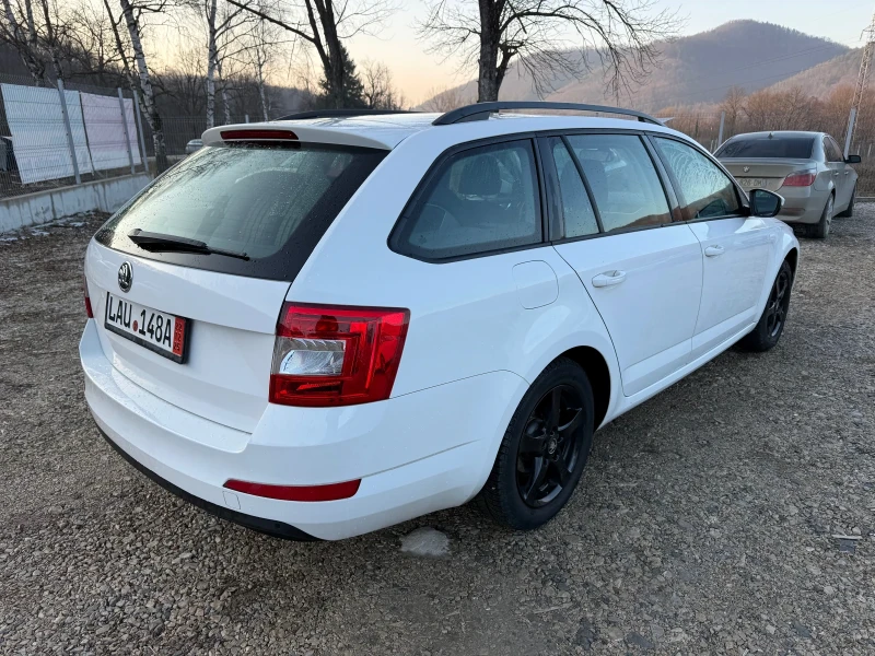 Skoda Octavia 1.6TDI, снимка 10 - Автомобили и джипове - 53205835