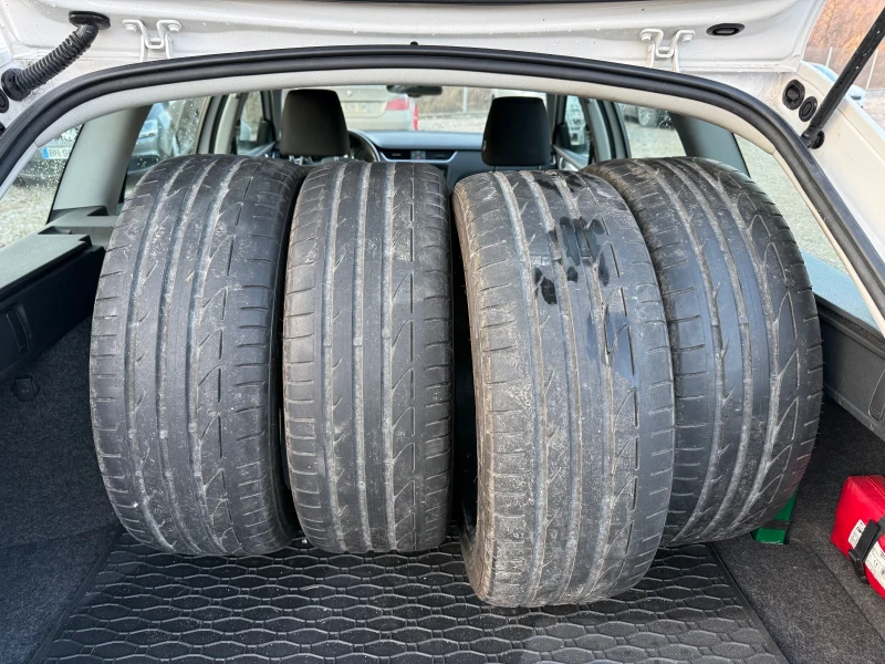 Skoda Octavia 1.6TDI, снимка 15 - Автомобили и джипове - 53205835