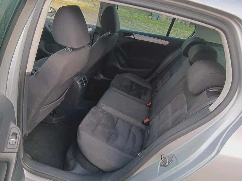 VW Golf 1.6, снимка 11 - Автомобили и джипове - 53262018