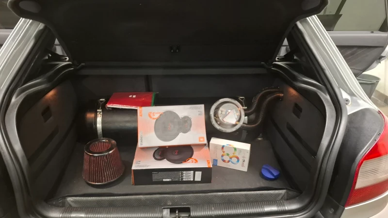 Audi A3 1.8t Quattro , снимка 4 - Автомобили и джипове - 53396358