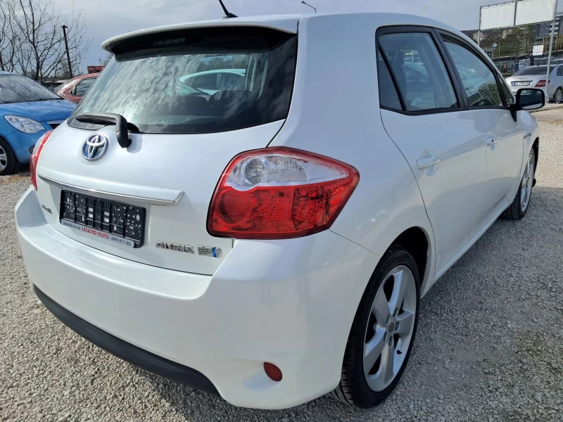 Toyota Auris 1.8Хибрид АВТОМАТИК, снимка 5 - Автомобили и джипове - 53514542