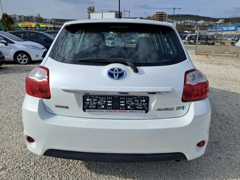 Toyota Auris 1.8Хибрид АВТОМАТИК, снимка 6 - Автомобили и джипове - 53514542