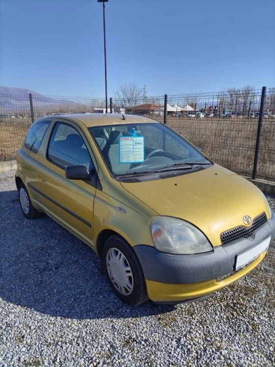 Toyota Yaris 1, 0, снимка 5 - Автомобили и джипове - 46733066