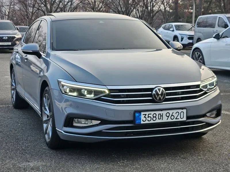 VW Passat 2.0 TDI PRESTIGE, снимка 2 - Автомобили и джипове - 55295651