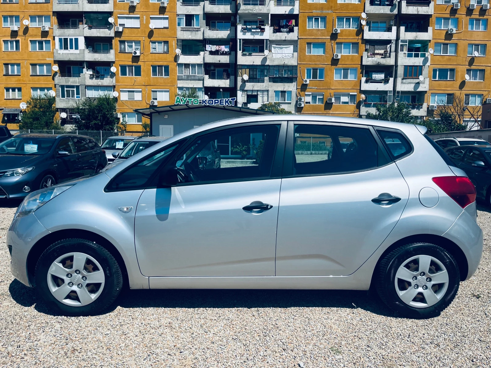 Kia Venga 1.4i BI FUEL  - изображение 8