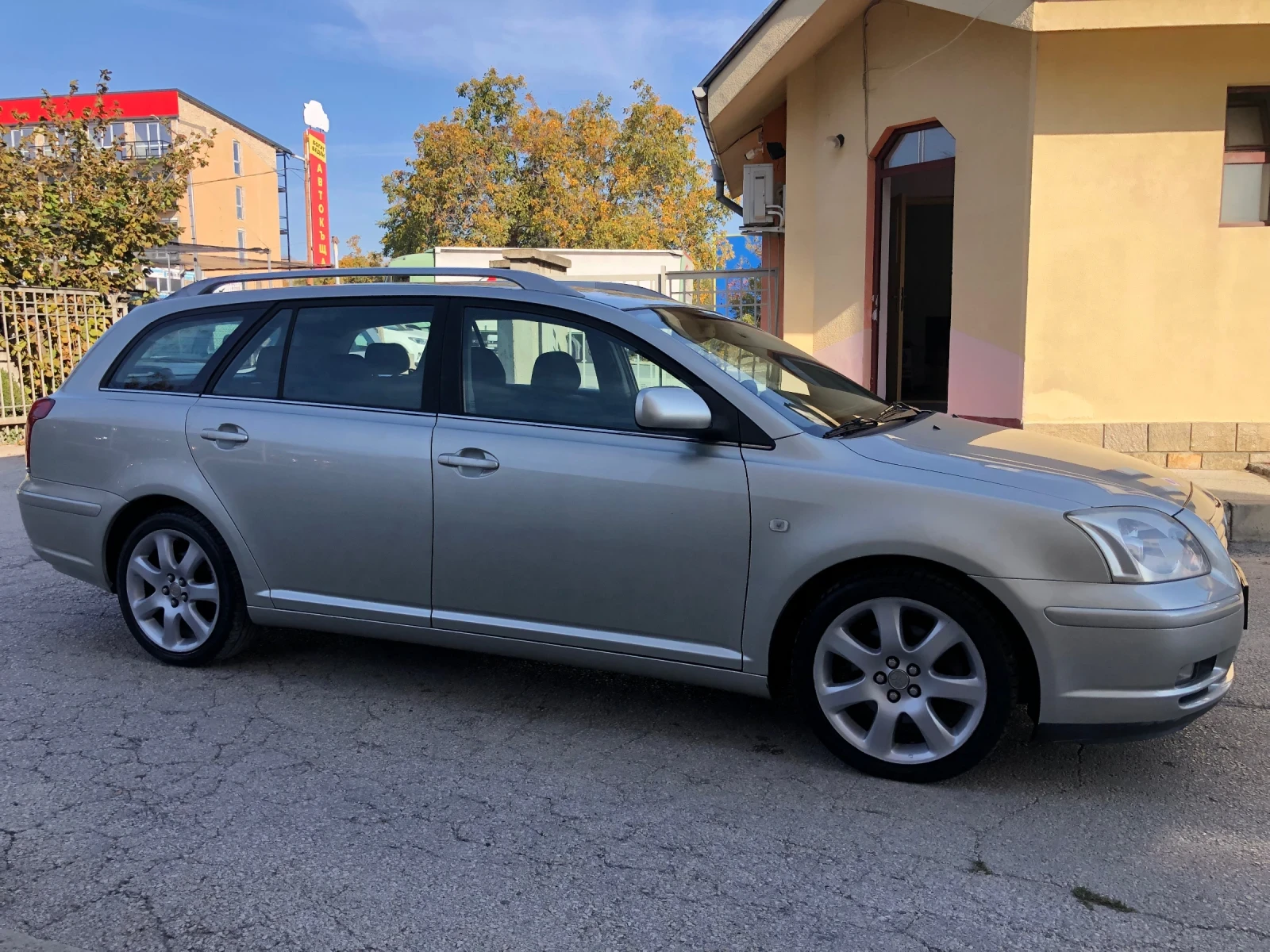 Toyota Avensis 2.0i БЕНЗИН - изображение 4