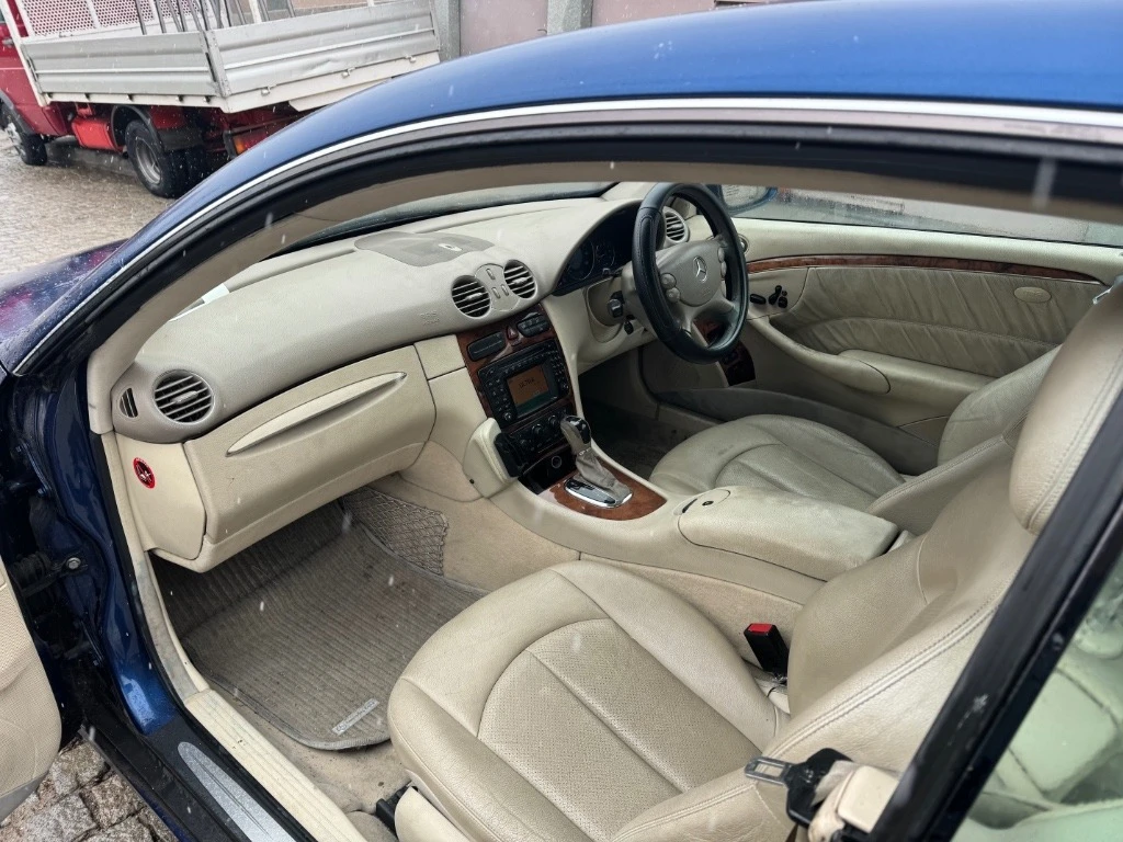 Mercedes-Benz CLK 320 На части - изображение 5