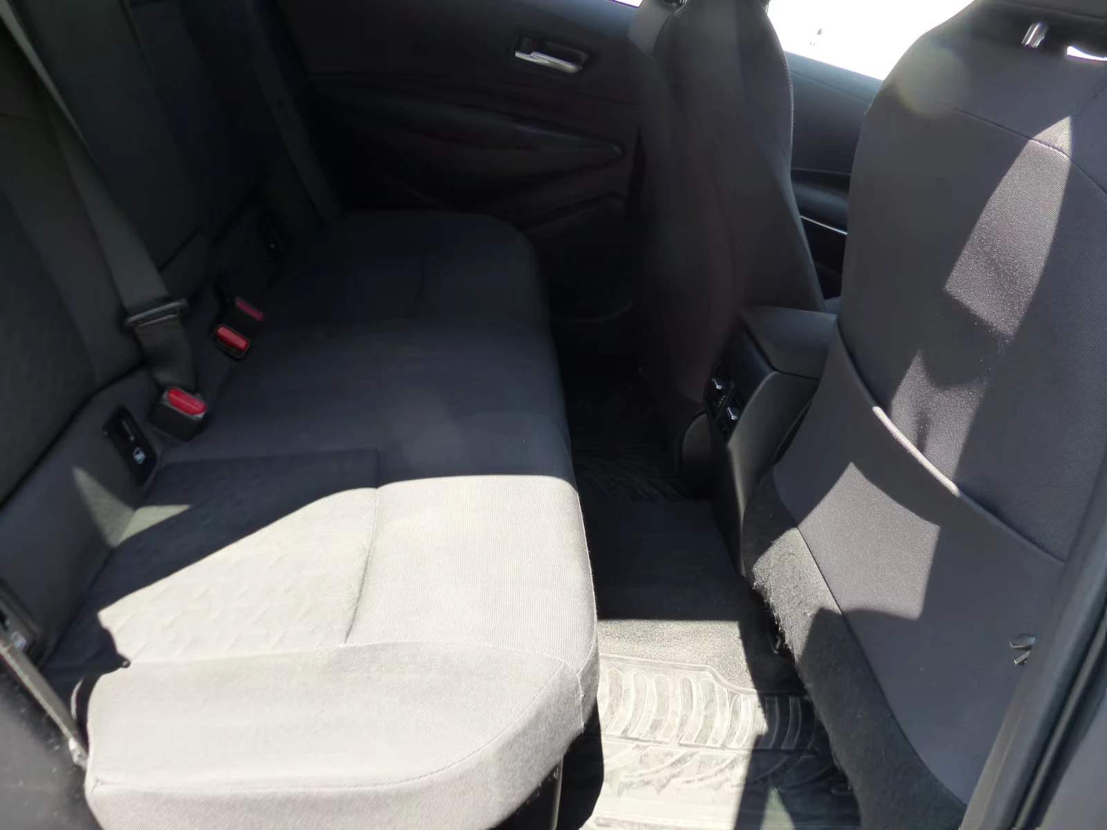 Toyota Corolla 2.0HEV/TS/184HP/SMART-KEY/CARPLAY/LED/DAB/540f | Mobile.bg   15