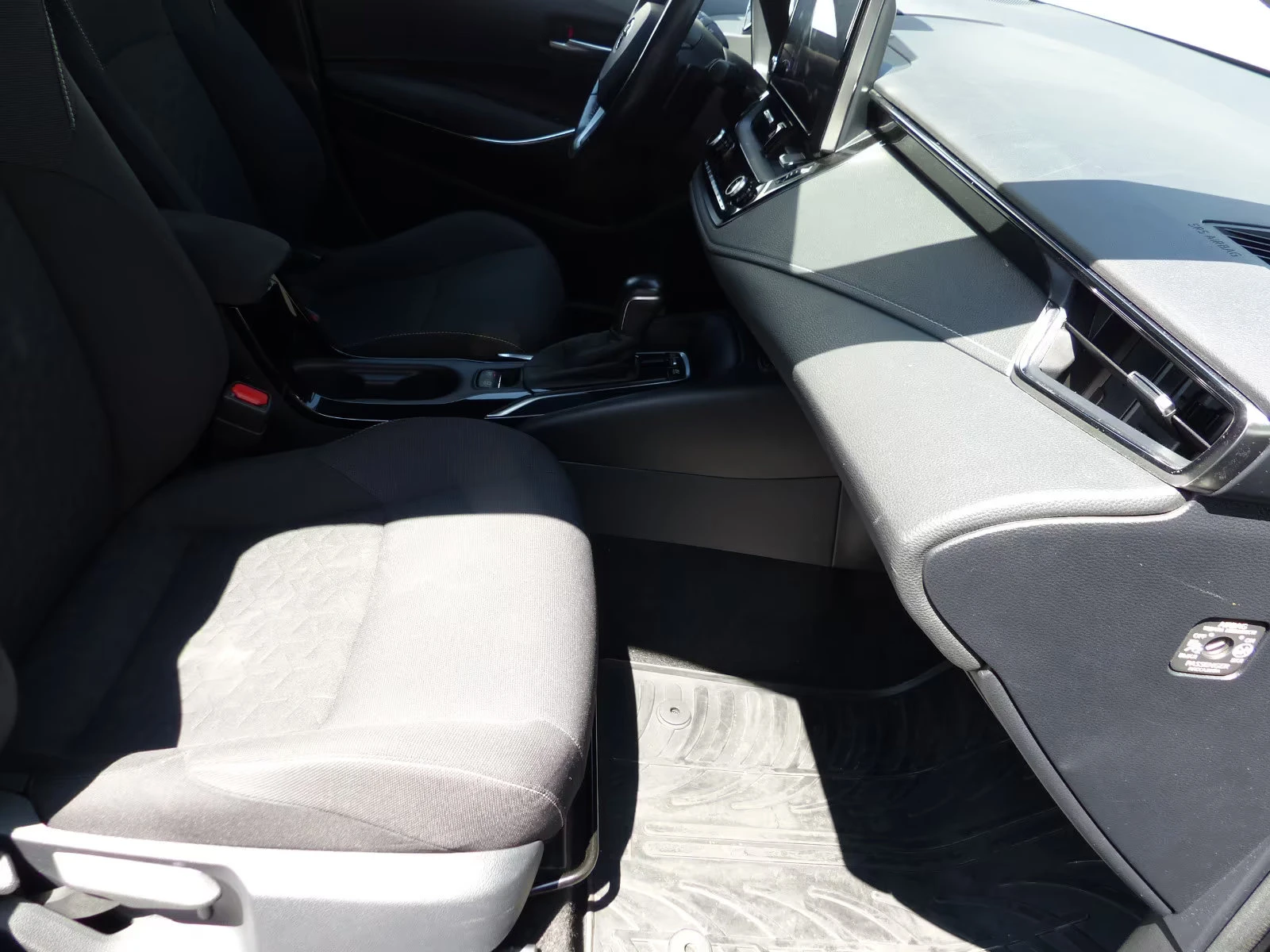 Toyota Corolla 2.0HEV/TS/184HP/SMART-KEY/CARPLAY/LED/DAB/540f | Mobile.bg   14