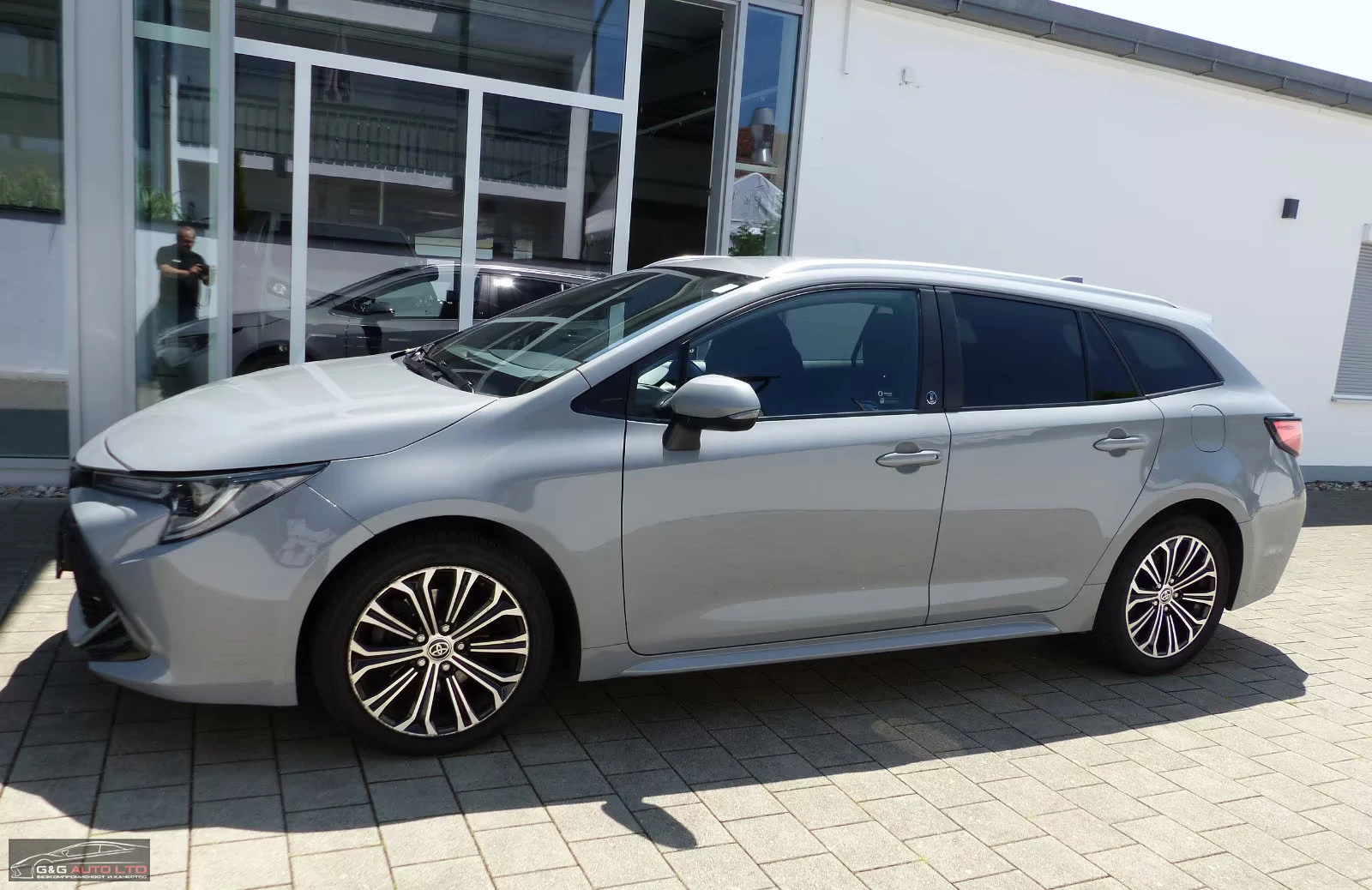 Toyota Corolla 2.0HEV/TS/184HP/SMART-KEY/CARPLAY/LED/DAB/540f | Mobile.bg   1