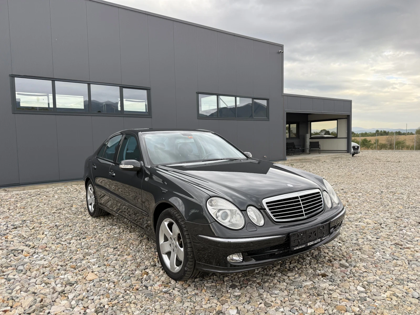 Mercedes-Benz E 500 4 MATIC - изображение 8
