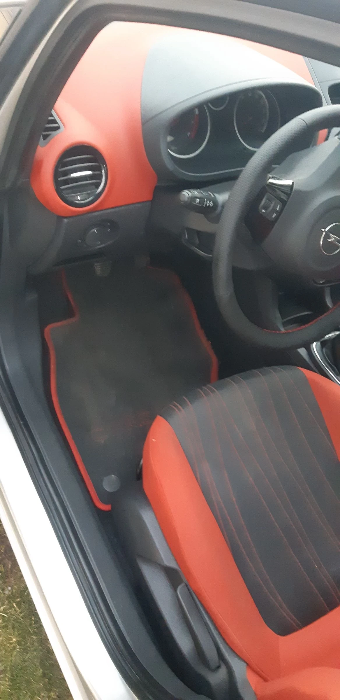 Opel Corsa 1.4-90 ��-������ | Mobile.bg � ����������� 14