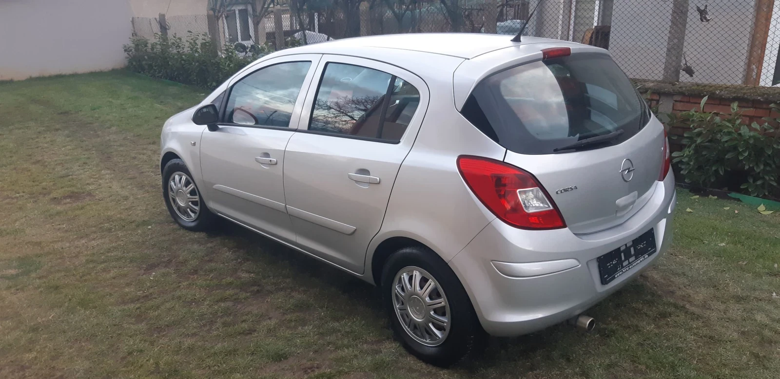 Opel Corsa 1.4-90 кс-Бензин - изображение 5