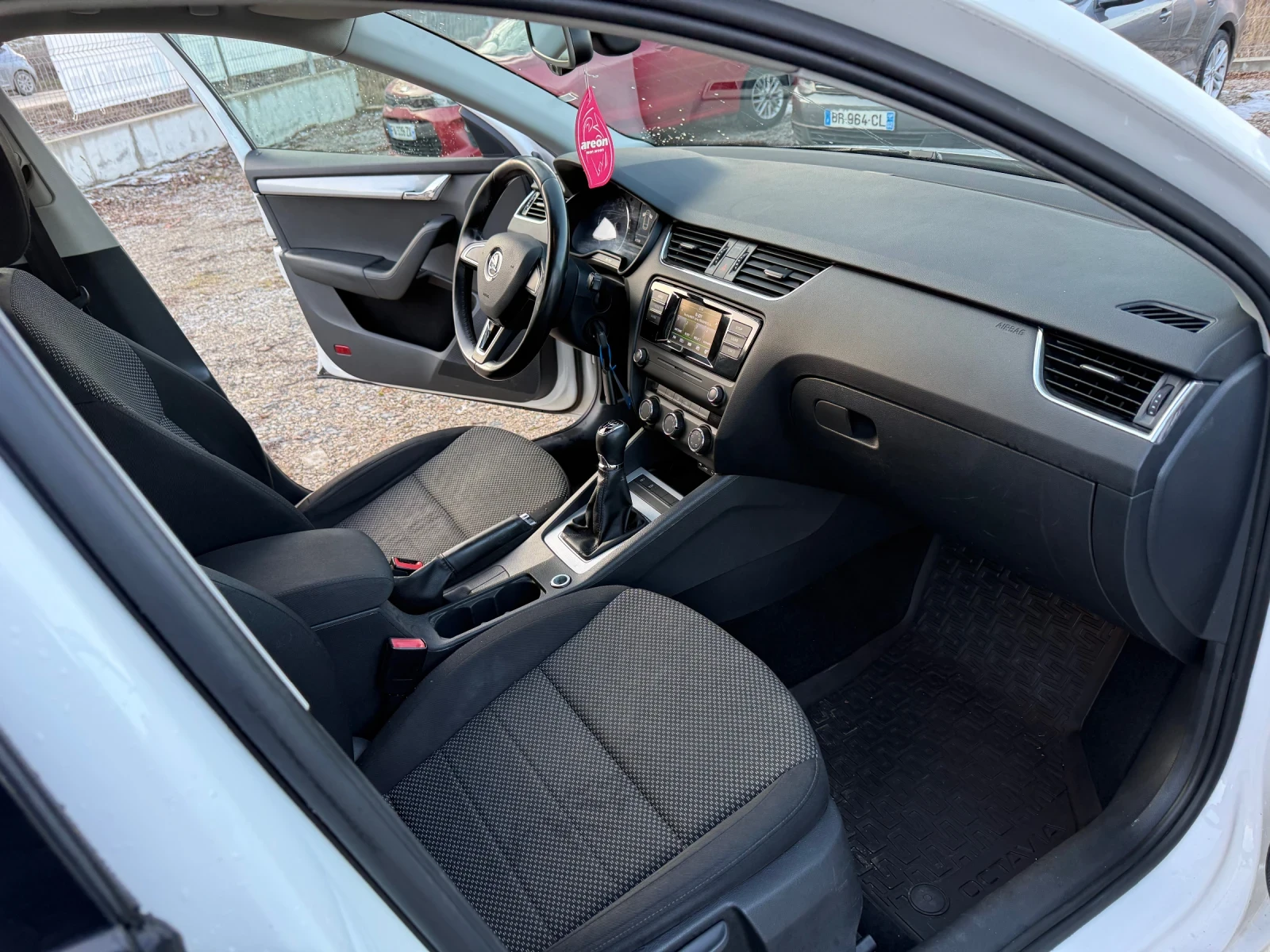 Skoda Octavia 1.6TDI - изображение 6