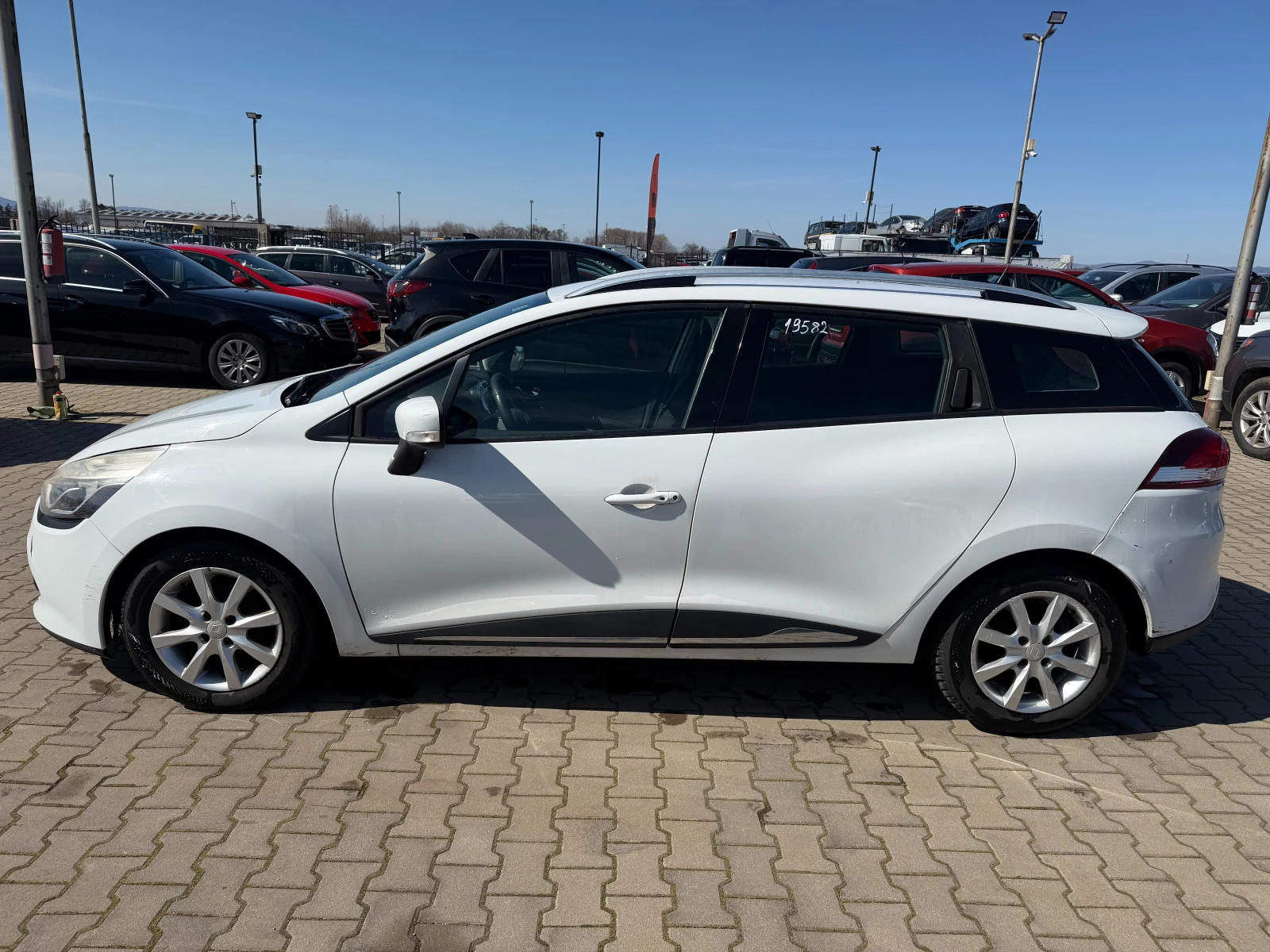 Renault Clio 1.5DCI NAVI EURO 5, снимка 9 - Автомобили и джипове - 53769232