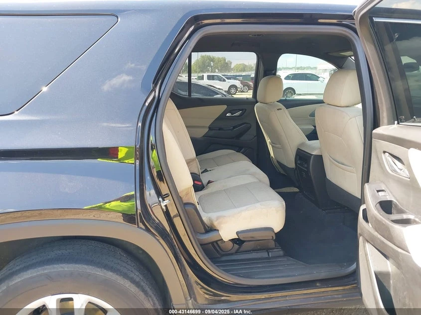 Chevrolet Traverse 3.6l Fwd Ls, снимка 8 - Автомобили и джипове - 53808801