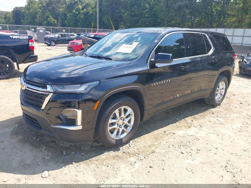 Chevrolet Traverse 3.6l Fwd Ls, снимка 2 - Автомобили и джипове - 53808801