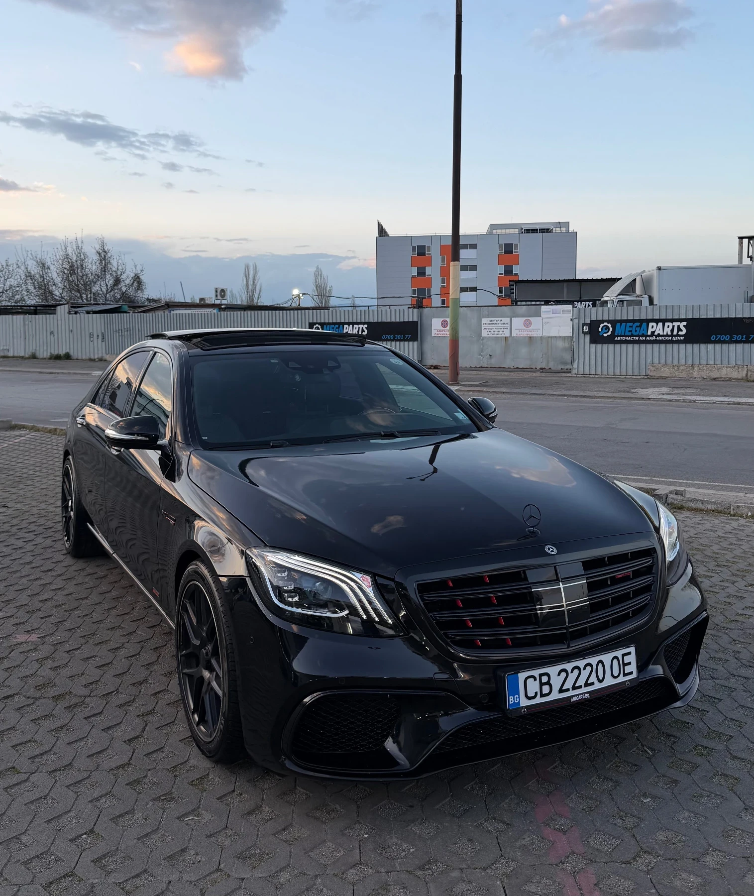 Mercedes-Benz S 350 LONG/PANORAMA/AMG/FACE/BURM/3xTV/360/NIGHT VISION, снимка 2 - Автомобили и джипове - 53879114