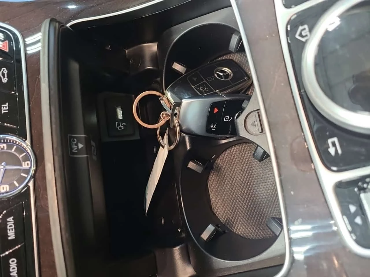 Mercedes-Benz E 450 BURMESTER| ОБДУХВАНЕ| 360 КАМЕРИ, снимка 17 - Автомобили и джипове - 54164006