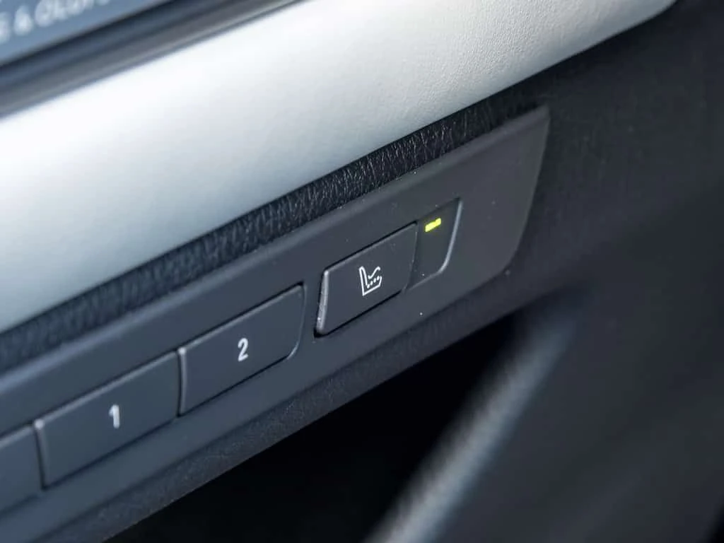 BMW M5 * Certified, Stage 2, Ceramic, NEW TIRES, RARE PAI, снимка 17 - Автомобили и джипове - 54173680