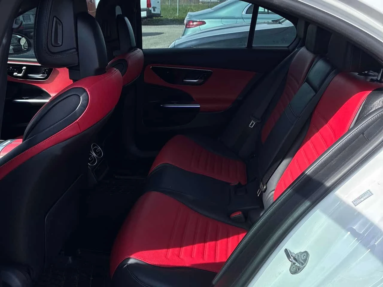 Mercedes-Benz C 300 4MATIC* DISTRONIC* 360КАМЕРИ* , снимка 11 - Автомобили и джипове - 54581468