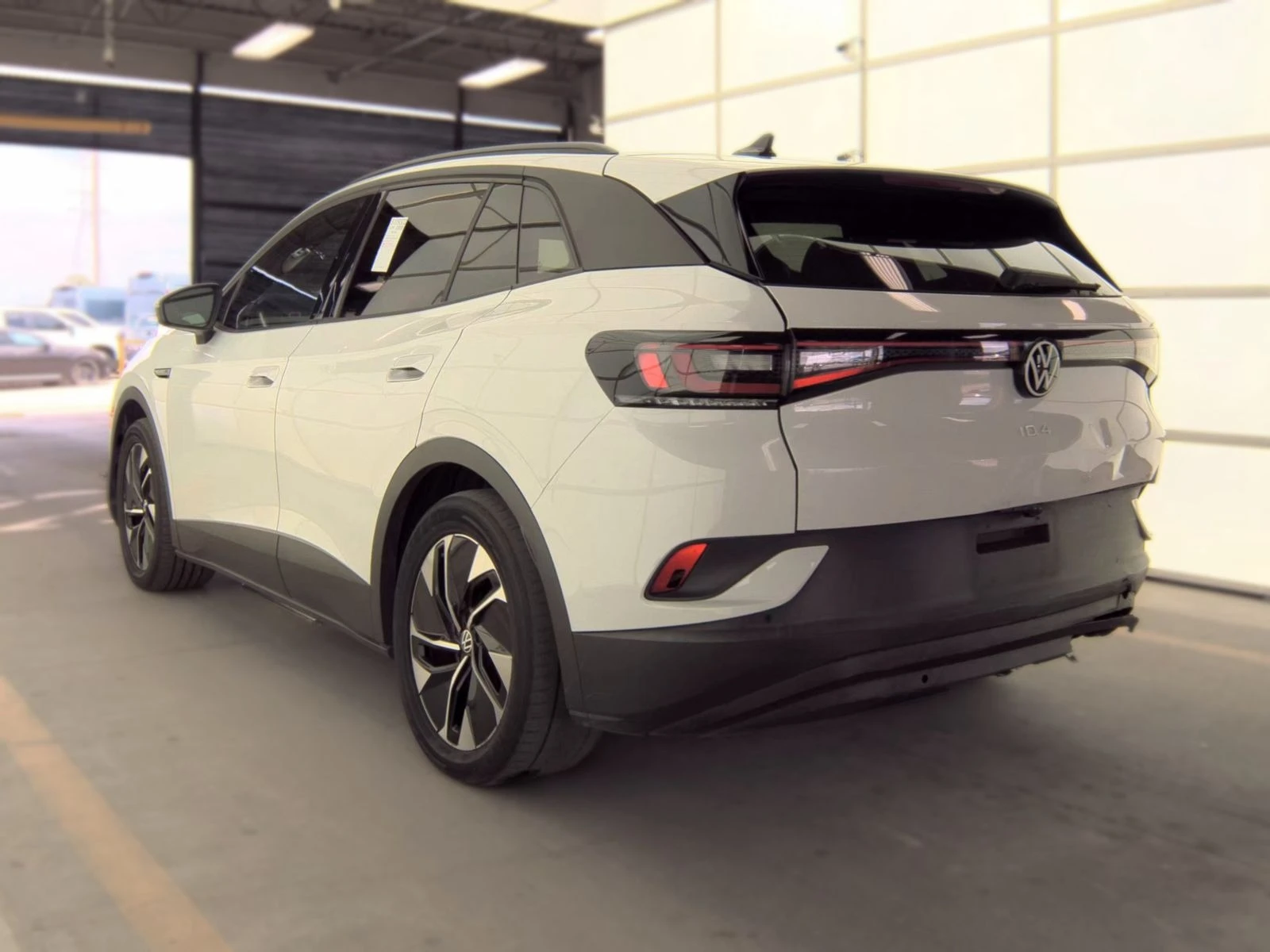 VW ID.4 PRO, снимка 8 - Автомобили и джипове - 54939781