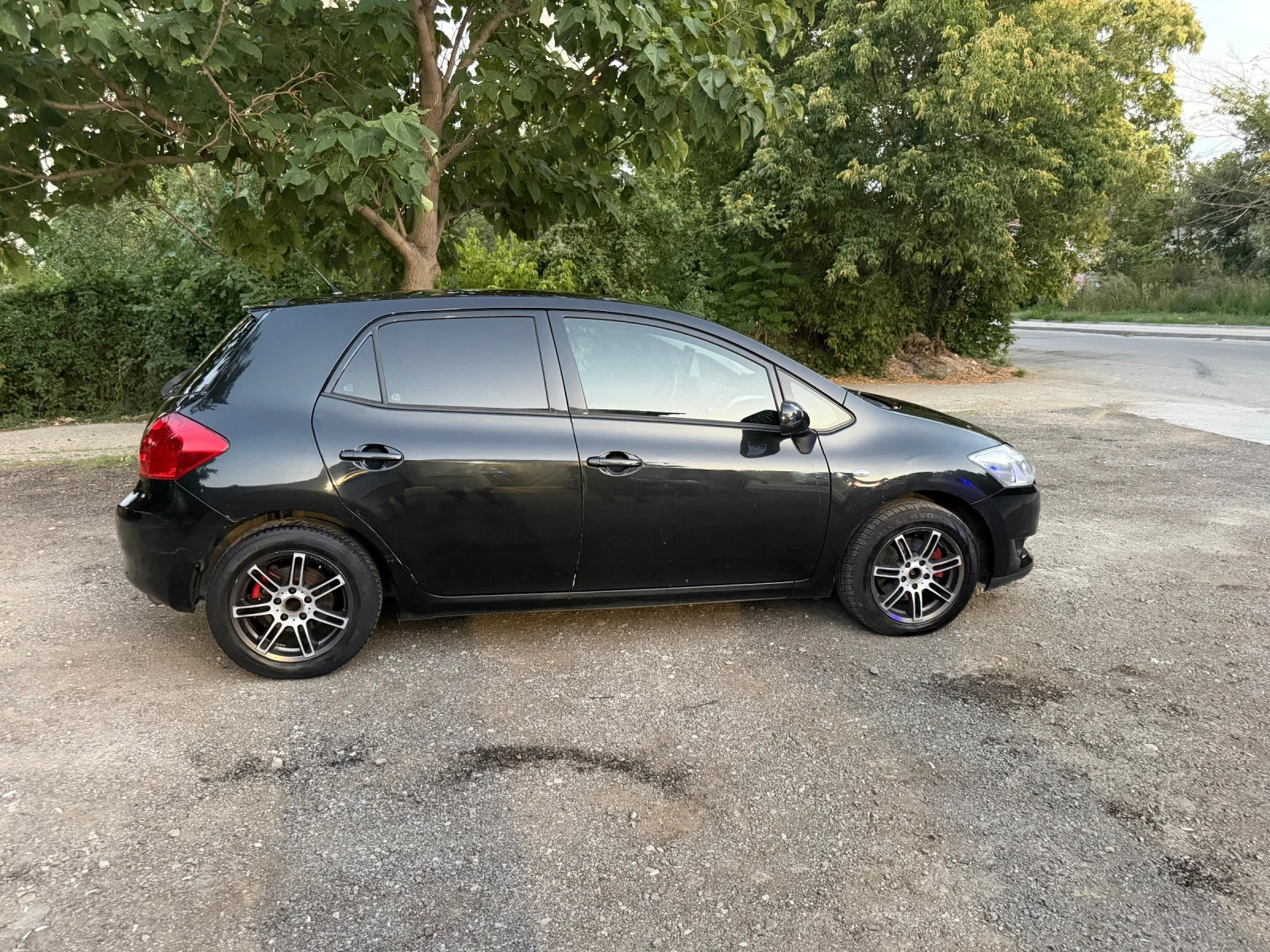 Toyota Auris, снимка 2 - Автомобили и джипове - 55683795