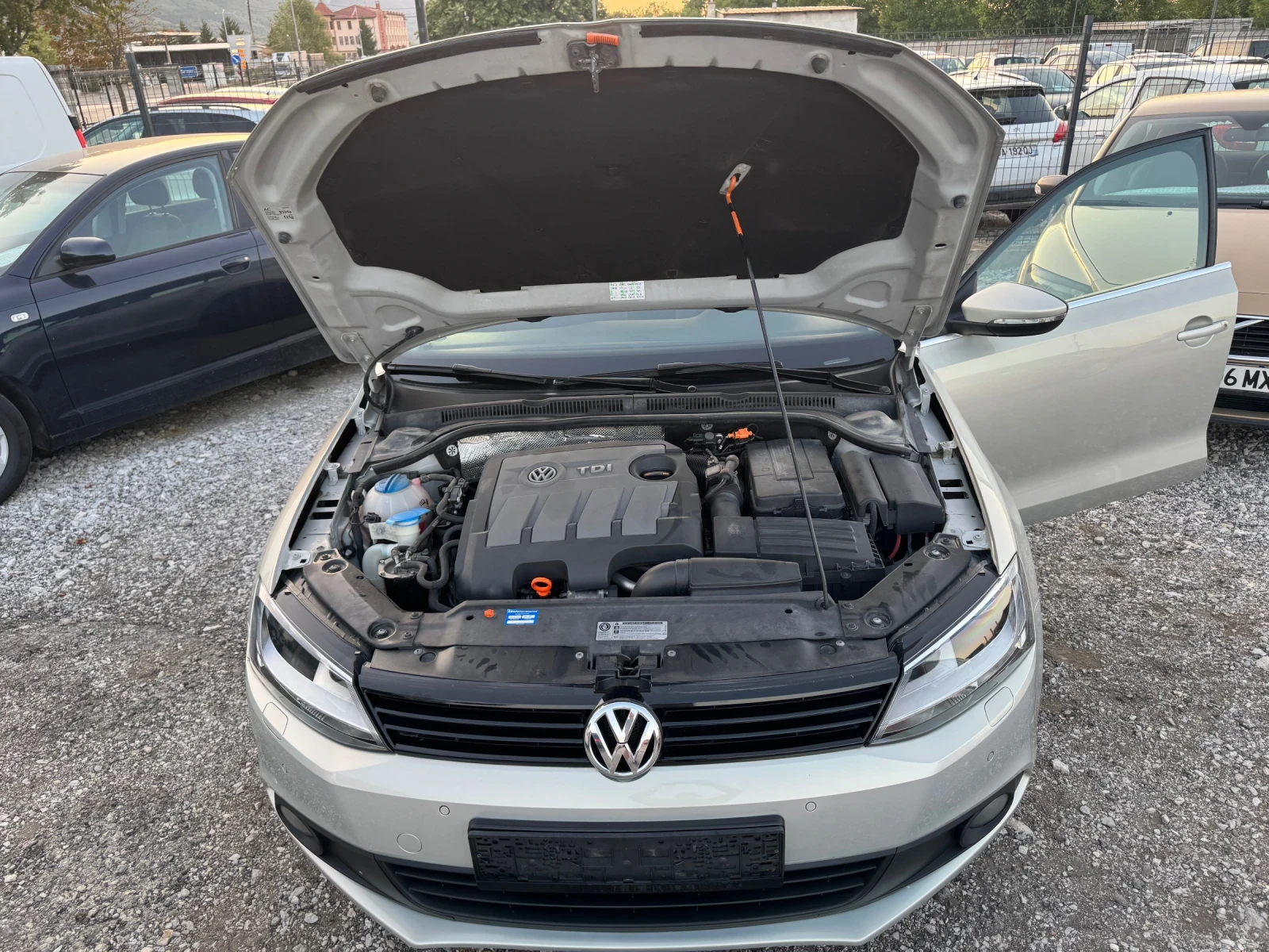 VW Jetta 1.6TDI KLIMATR 172000km | Mobile.bg � ����������� 17