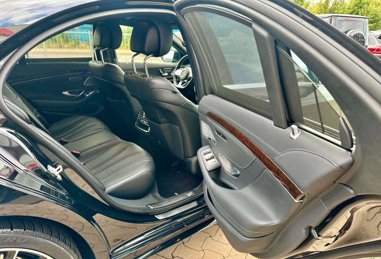 Mercedes-Benz S 560 AMG/469HP/4M/BURM/360/BURM./333h, снимка 13 - Автомобили и джипове - 55790835