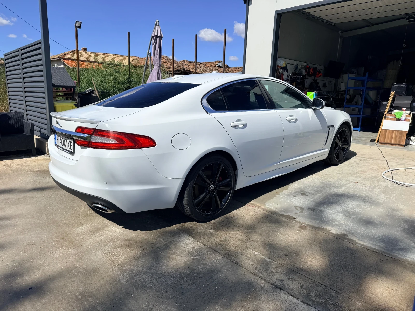 Jaguar Xf 2.2 R Line, снимка 3 - Автомобили и джипове - 56215307