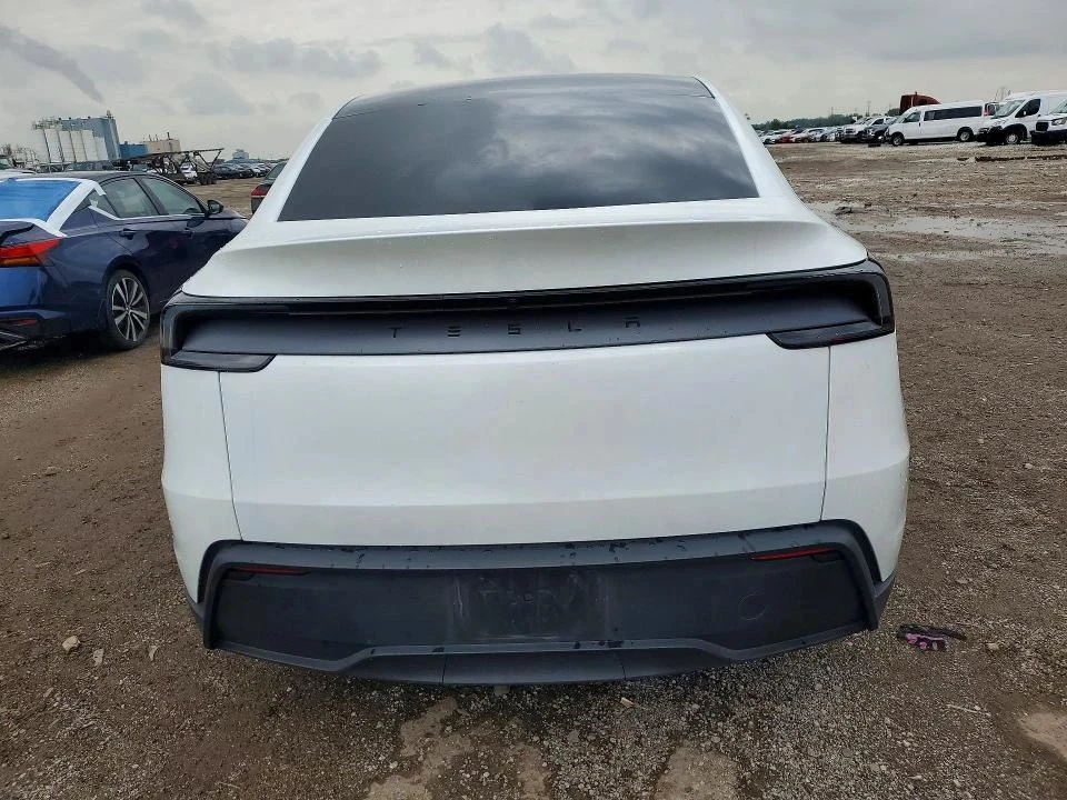 Tesla Model Y, снимка 6 - Автомобили и джипове - 56713445