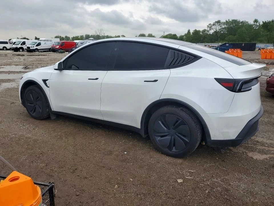 Tesla Model Y, снимка 2 - Автомобили и джипове - 56713445