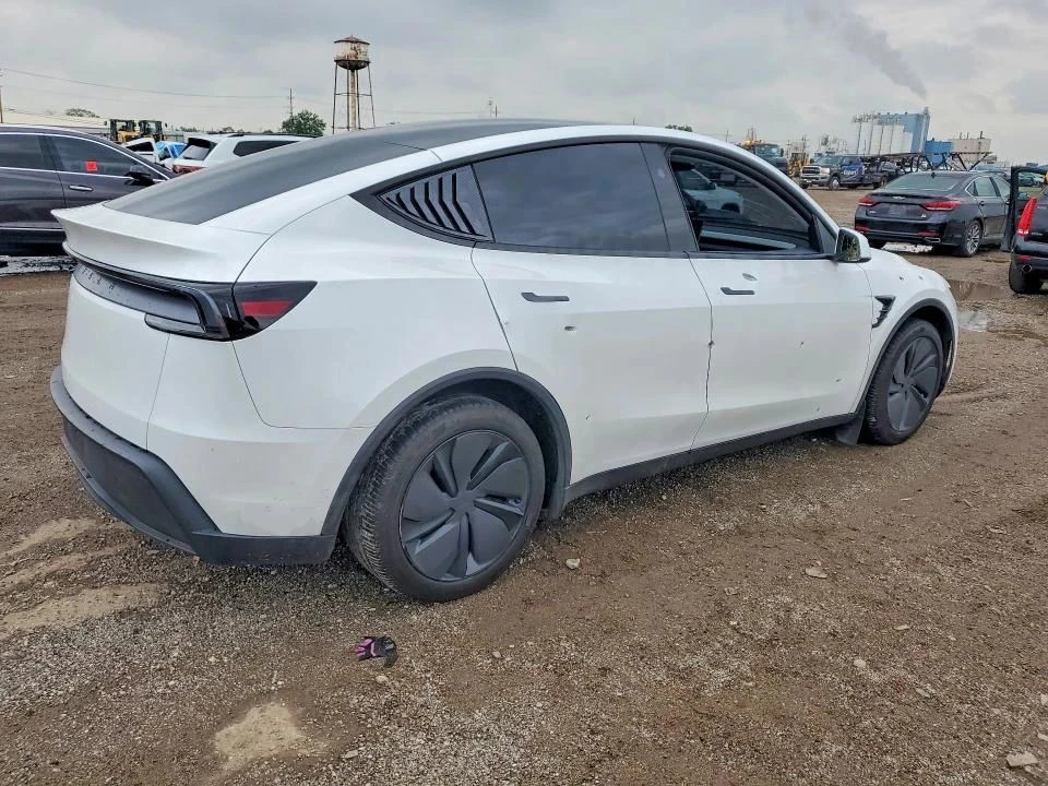 Tesla Model Y, снимка 3 - Автомобили и джипове - 56713445