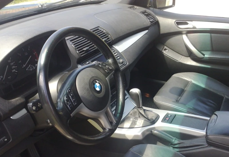 BMW X5 3.0 D, снимка 8 - Автомобили и джипове - 49580459