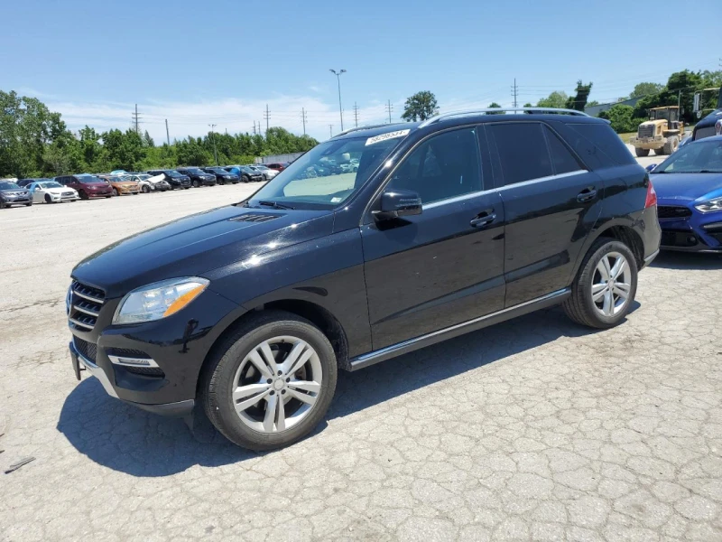 Mercedes-Benz ML 350 4MATIC, снимка 1 - Автомобили и джипове - 47632847