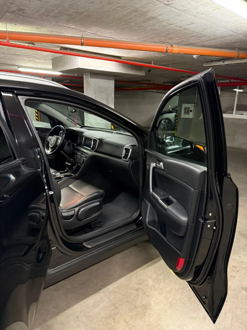 Kia Sportage, снимка 5 - Автомобили и джипове - 52854683