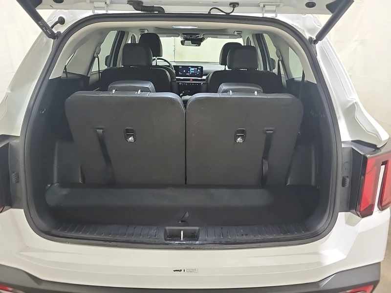 Kia Sorento 2.5L 4cyl AWD, снимка 8 - Автомобили и джипове - 53526374