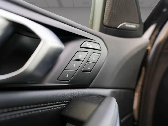 BMW X6 40d xDrive = M-Sport Pro = Гаранция, снимка 3 - Автомобили и джипове - 55431283