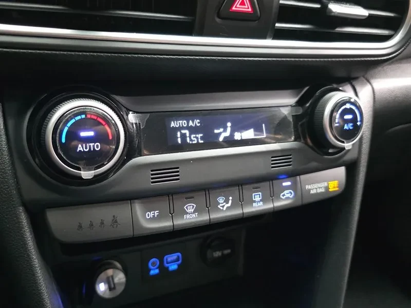 Hyundai Kona Diesel 1.6 2Wd Premium, снимка 16 - Автомобили и джипове - 56129759