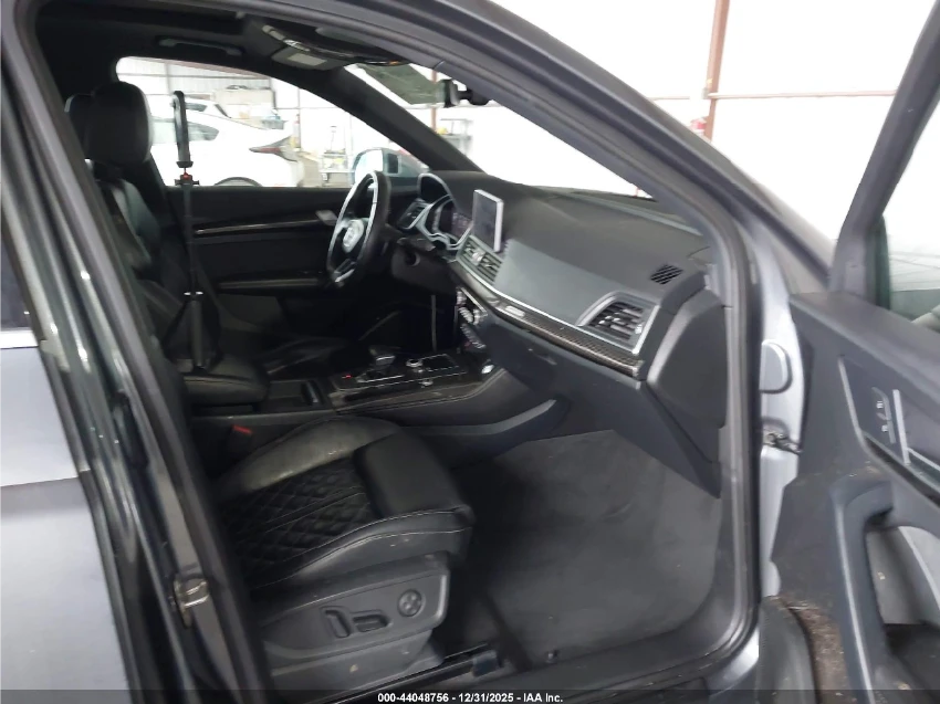 Audi SQ5 QUATTRO* PREMIUM PLUS* 360* АвтоКредит(ЦЕНА ДО БГ) - изображение 9