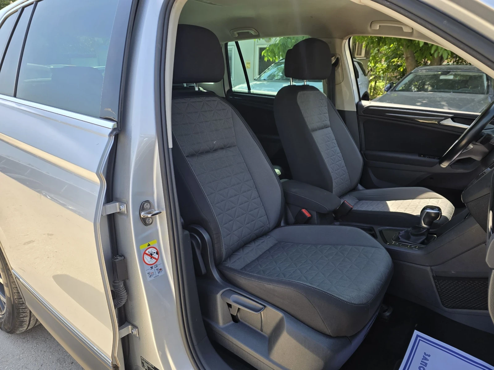 VW Tiguan 2.0TDI 150к.с DSG, снимка 12 - Автомобили и джипове - 53646833