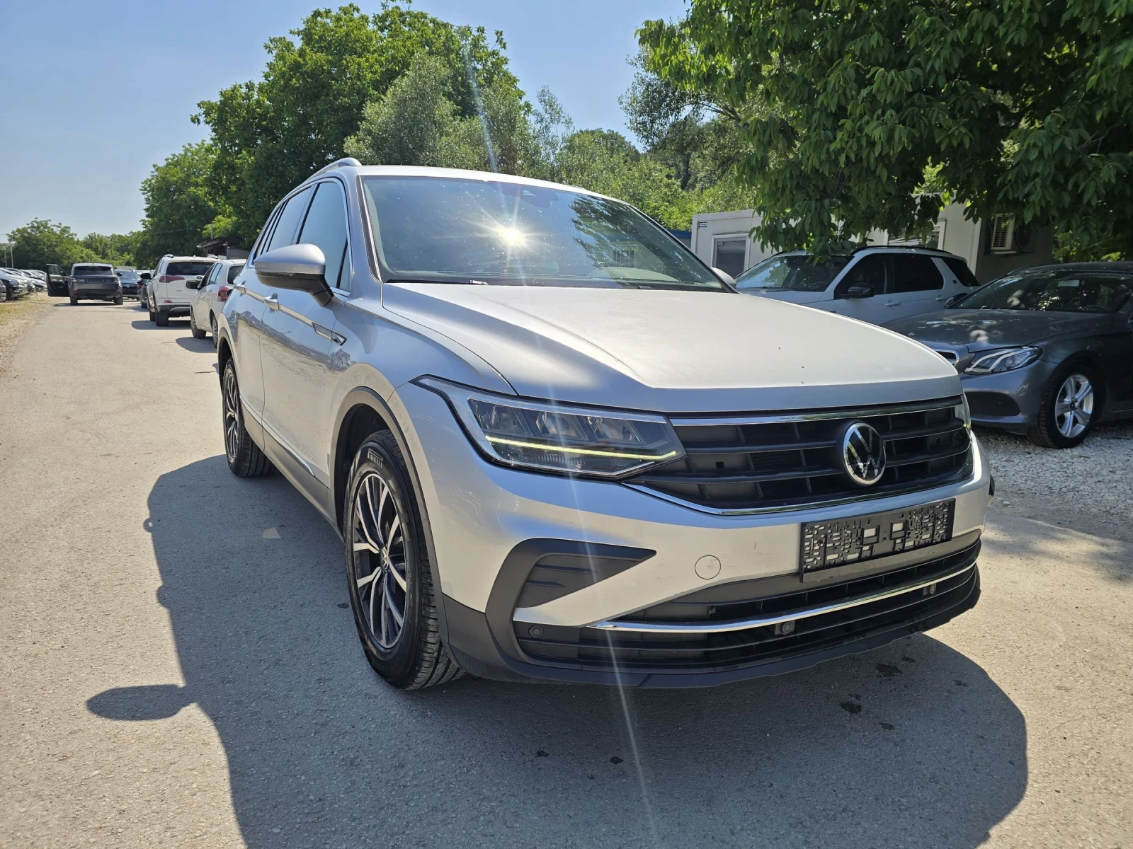 VW Tiguan 2.0TDI 150к.с DSG, снимка 2 - Автомобили и джипове - 53646833